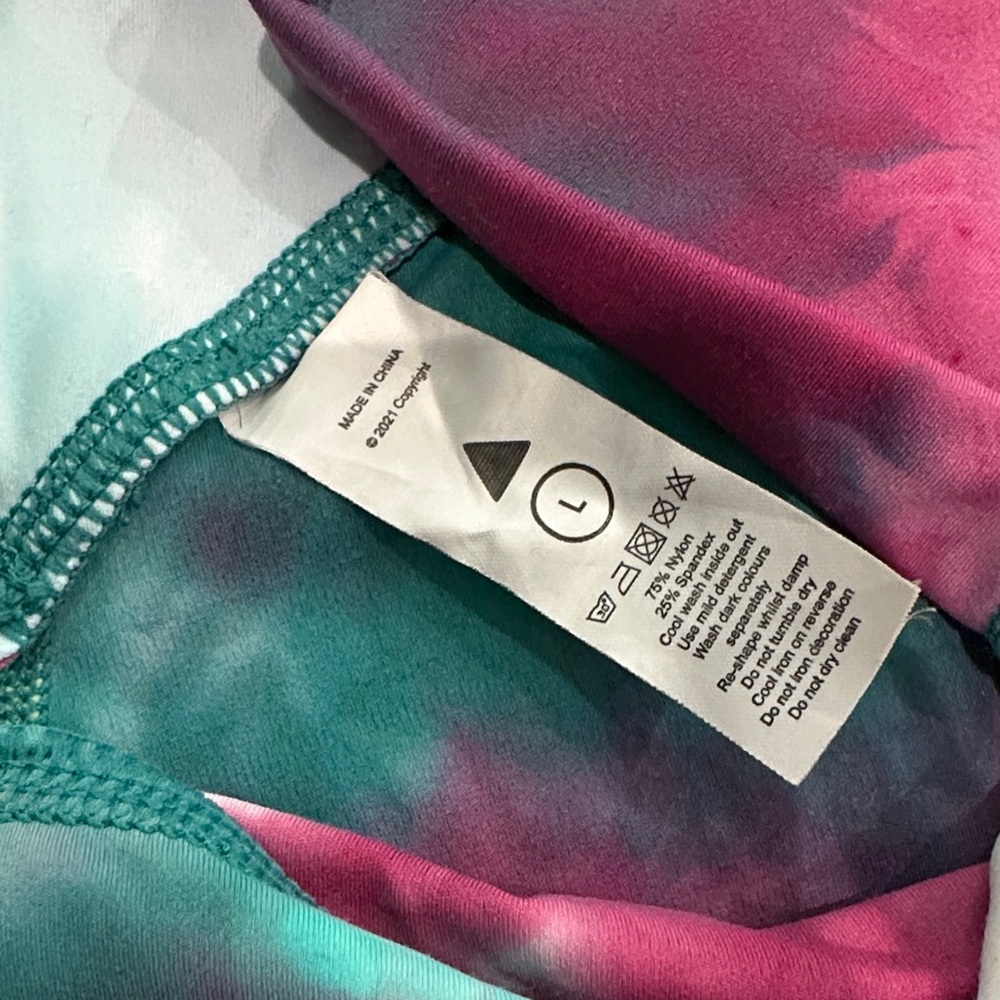 Vitality Tie-Dye Biker Shorts - Picture 2 of 3